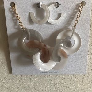 Beautiful Necklace with Earrings